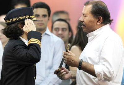Ortega decreta que Granera seguirá de jefa de la policía