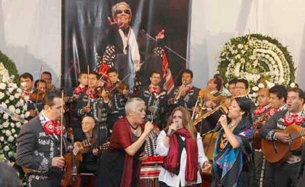 sentimiento popular durante despedida en m xico a cantante chavela vargas sentimiento popular durante despedida en m xico a cantante chavela vargas