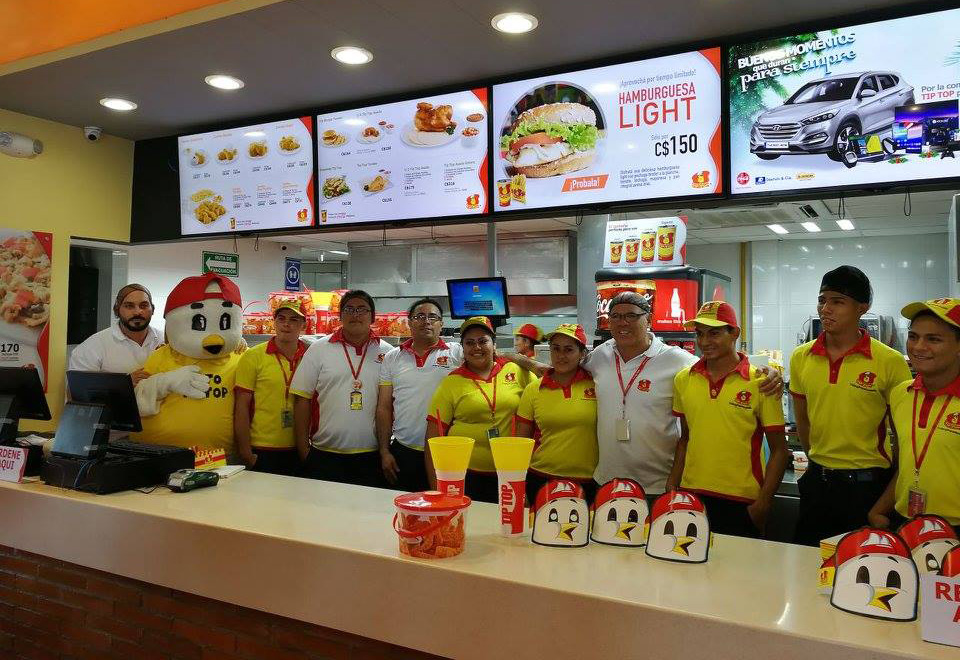 Inauguran un Restaurante Tip Top en el Puerto Salvador Allende