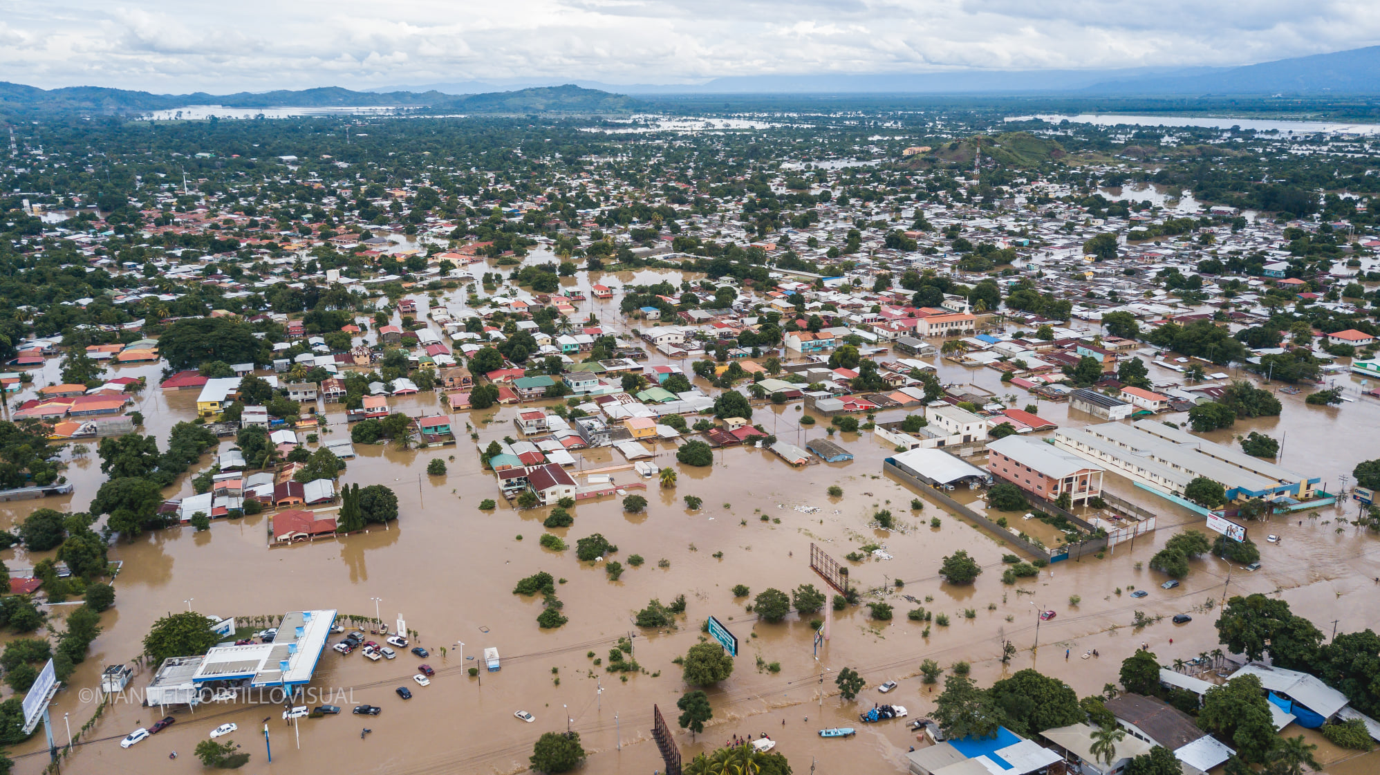 Honduras en verdadero caos tras paso del huracán ETA