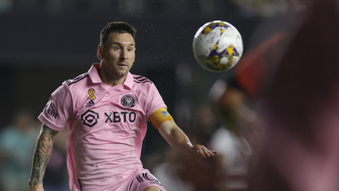 Messi revela dónde guarda todos sus trofeos y premios Messi revela dónde guarda todos sus trofeos y premios