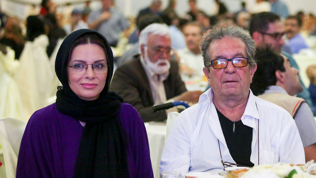 Encuentran asesinados a destacado director de cine iraní y su esposa en su casa