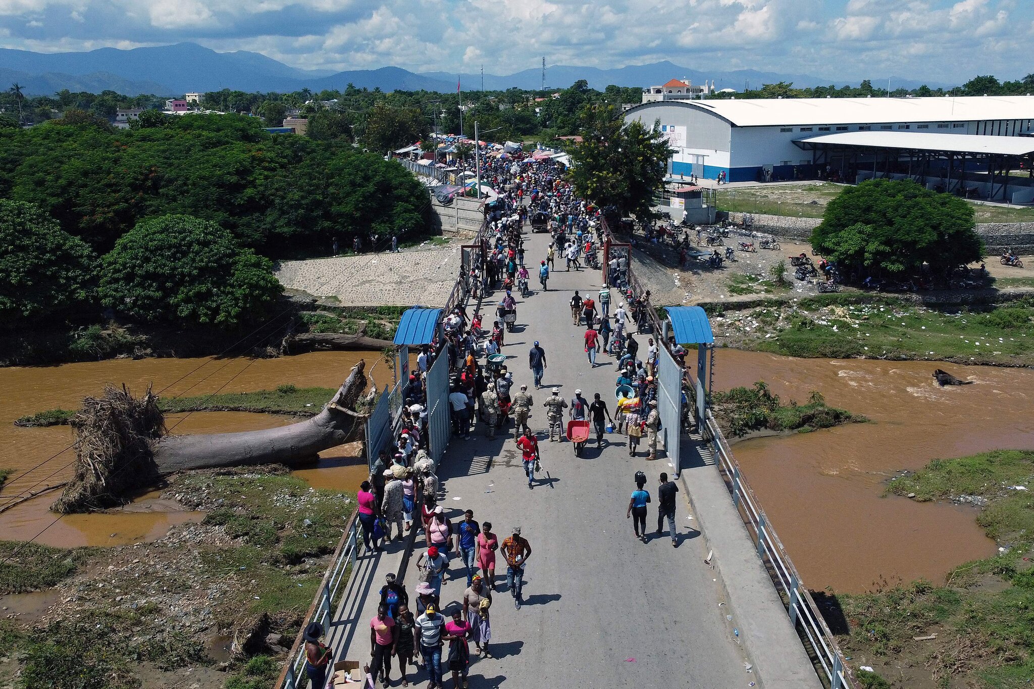 República Dominicana anuncia la reapertura de su frontera con Haití para fines comerciales