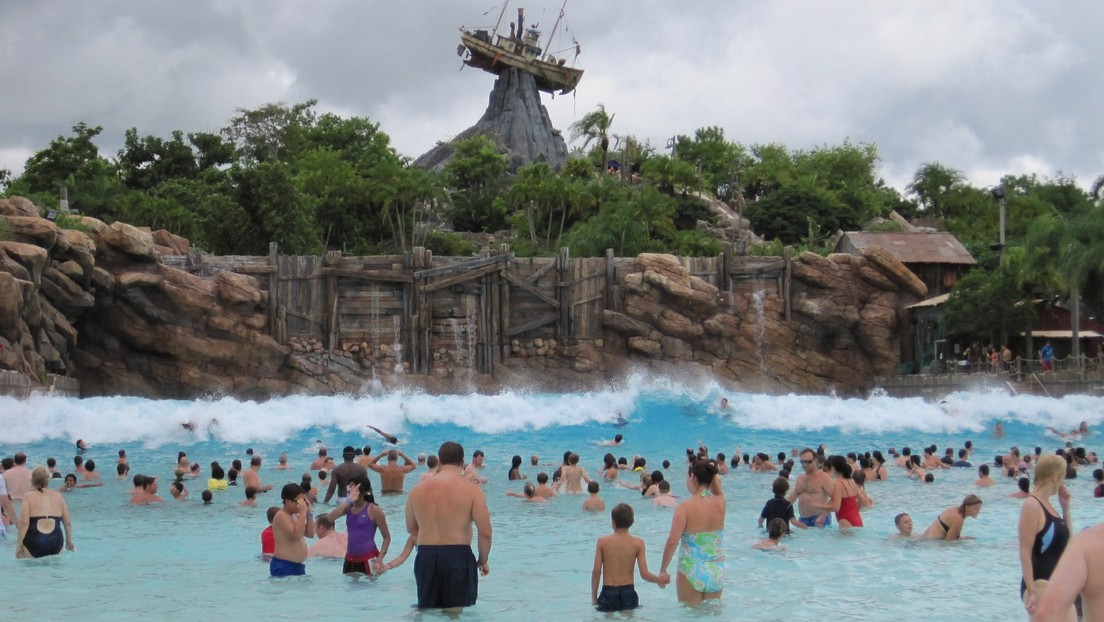 El parque acuático Typhoon Lagoon de Walt Disney World. The Canadian Press/ Richard Buchan / www.globallookpress.com Una mujer demanda a Disney por 50.000 dólares por las lesiones sufridas en un tobogán de velocidad
