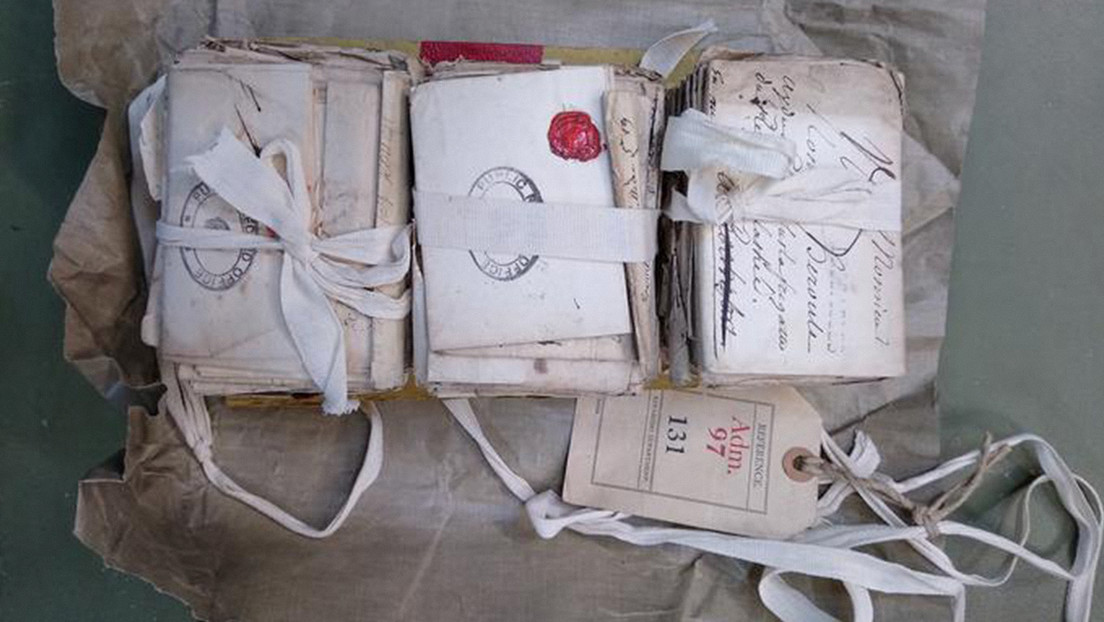 Hallan cien cartas sin abrir del siglo XVIII enviadas a prisioneros de guerra franceses por sus madres y esposas