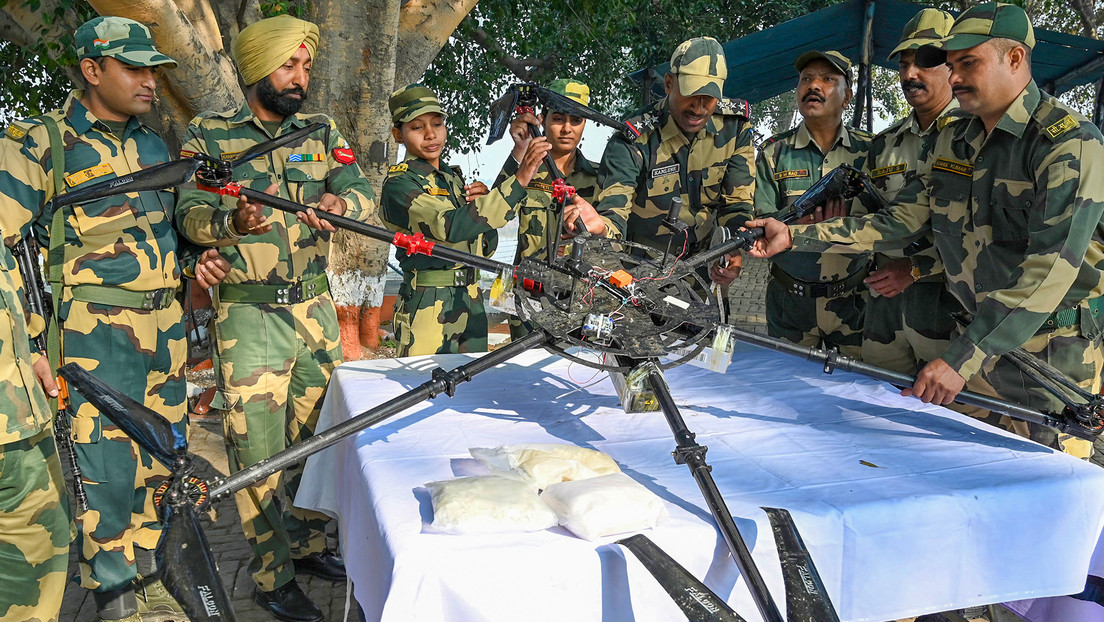 India derriba 13 drones que transportaban drogas desde Pakistán