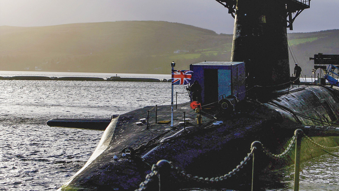 The Sun: Submarino nuclear británico casi se hunde por una disfunción The Sun: Submarino nuclear británico casi se hunde por una disfunción