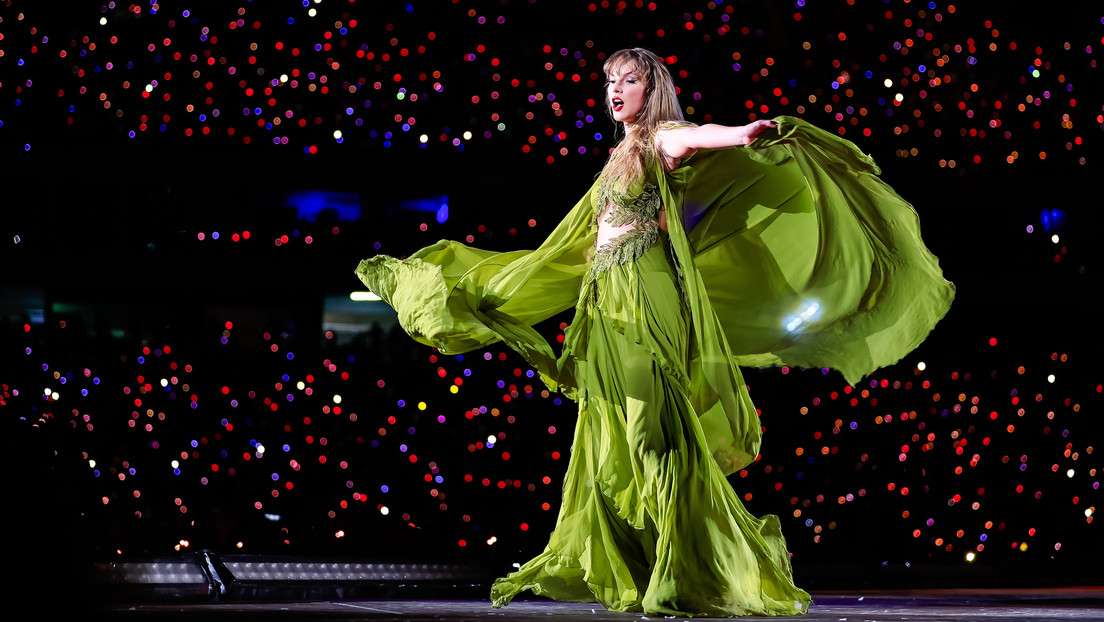 Una fan de Taylor Swift muere y alrededor de 1.000 se desmayan por el intenso calor durante su primer concierto en Brasil Una fan de Taylor Swift muere y alrededor de 1.000 se desmayan por el intenso calor durante su primer concierto en Brasil