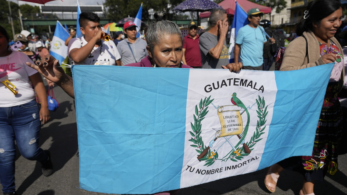 Arévalo convoca a una marcha pacífica en defensa "de la democracia" en Guatemala